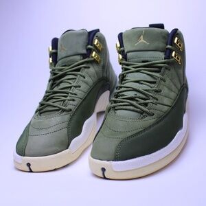 0211-Nike Air Jordan 12 Retro Winterized Olive Green Size 8.5  Gold Accents